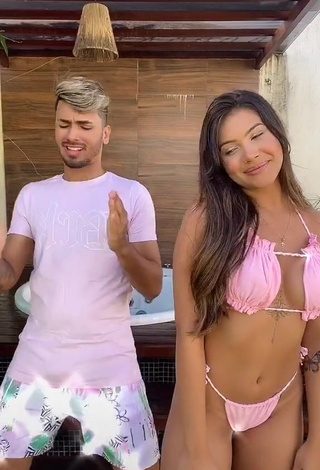 2. Gorgeous Ayarla Souza Shows Cleavage in Alluring Pink Bikini