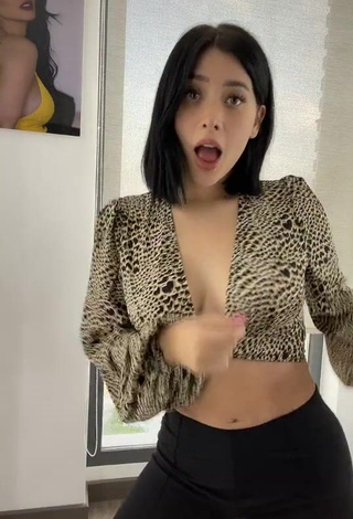 Hot Brenda Zambrano Shows Cleavage in Leopard Crop Top