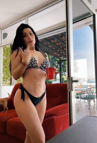 1. Alluring Brenda Zambrano in Erotic Bikini