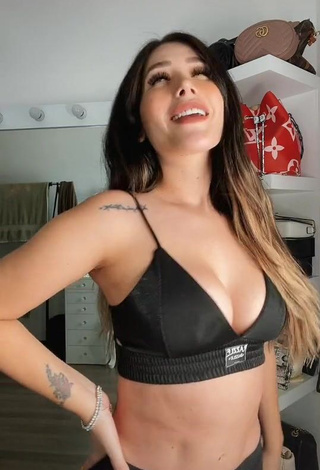 Irresistible Brenda Zambrano Shows Cleavage in Black Sport Bra