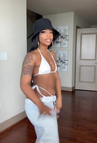 1. Irresistible De'arra Taylor in White Bikini